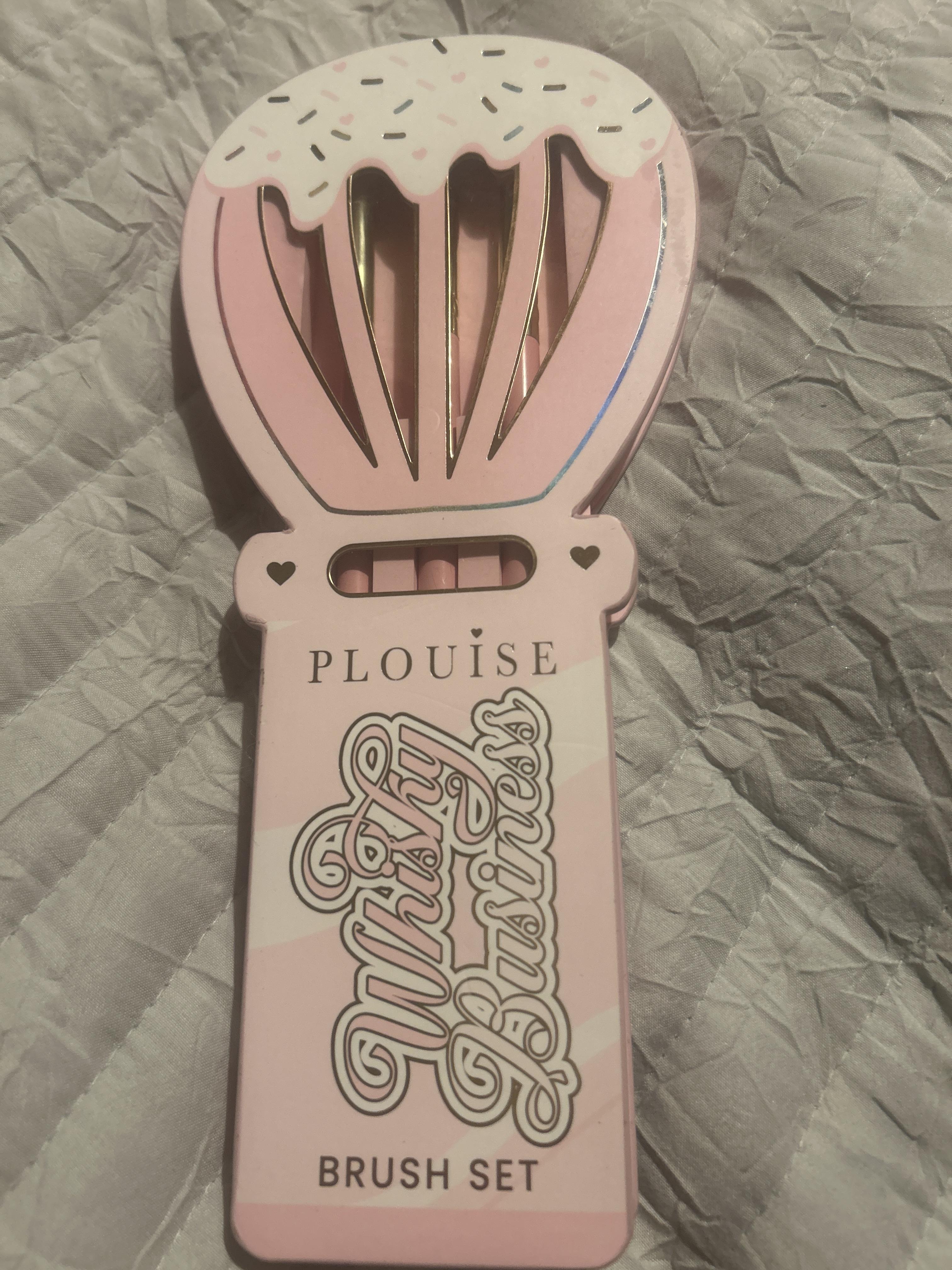 Plouise brushes set